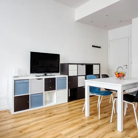 דירה Joivy Elegant & Modern In Isola District מילאנו